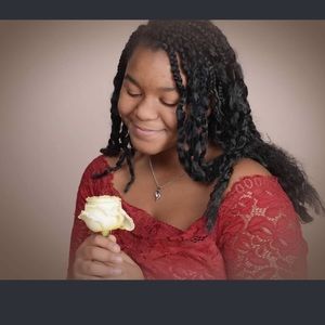 Meet your Posher, Laneisha